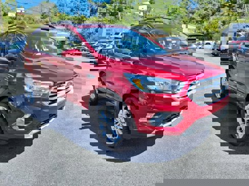 Used 2018 Ford Escape SE image 9