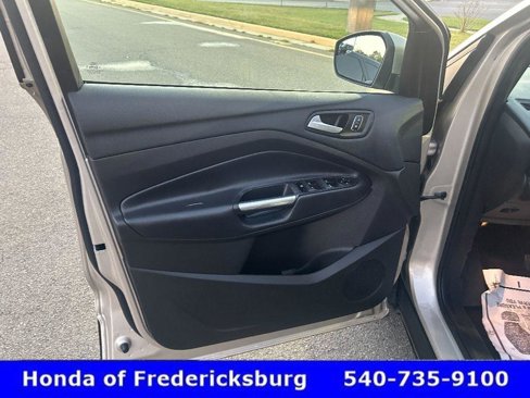 Used 2018 Ford Escape SE w/ SE Sync 3 Package image 13