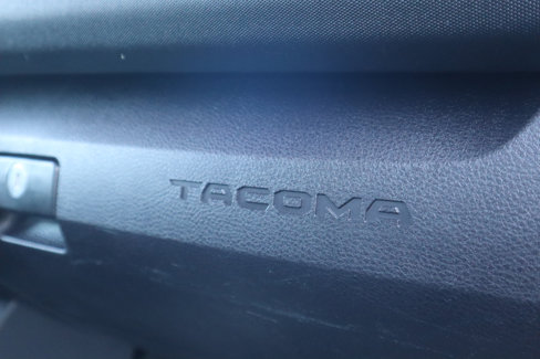 Used 2016 Toyota Tacoma TRD Off-Road image 48