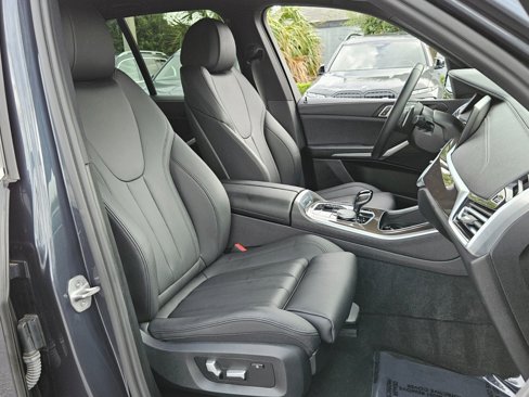 Used 2022 BMW X5 sDrive40i w/ Premium Package image 24