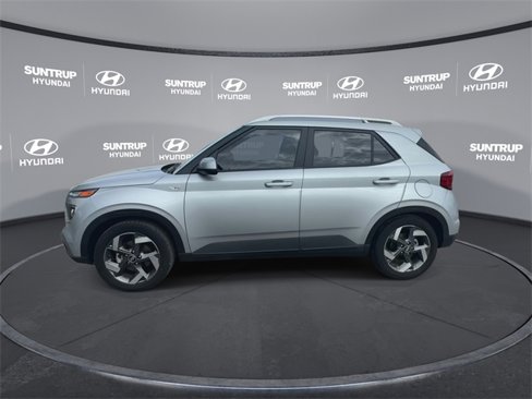 Certified 2022 Hyundai Venue SEL w/ Cargo Package image 10