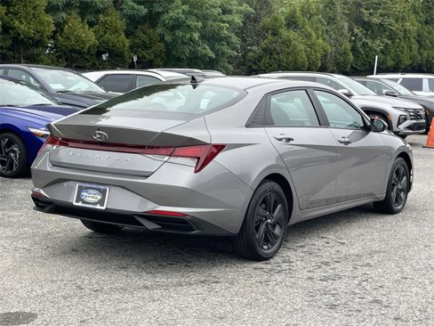 Certified 2023 Hyundai Elantra SEL image 7