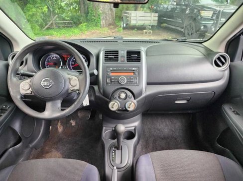 Used 2012 Nissan Versa SV image 18