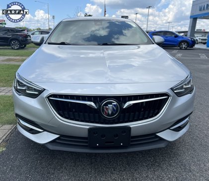 Used 2018 Buick Regal Essence w/ Driver Confidence Package #1 image 3