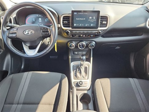 Certified 2023 Hyundai Venue SEL image 8