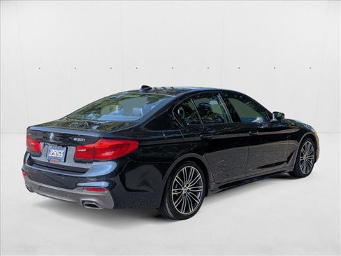 Used 2019 BMW 530i xDrive w/ M Sport Package image 5