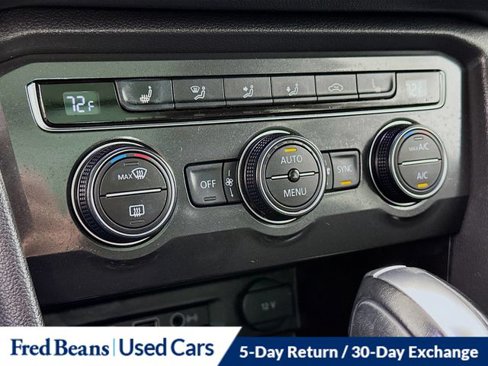 Used 2019 Volkswagen Tiguan SEL image 17