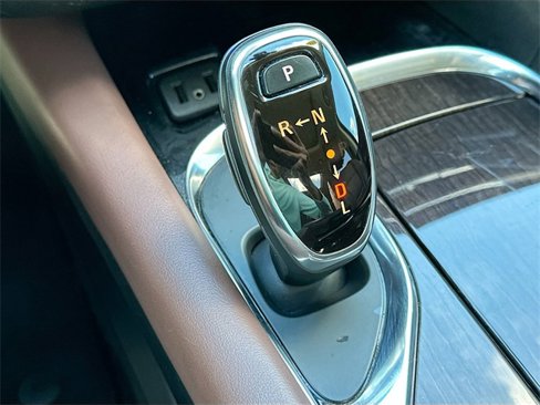 Used 2018 Buick Enclave Avenir image 16