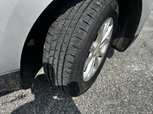 Used 2018 Chevrolet Equinox LT image 36