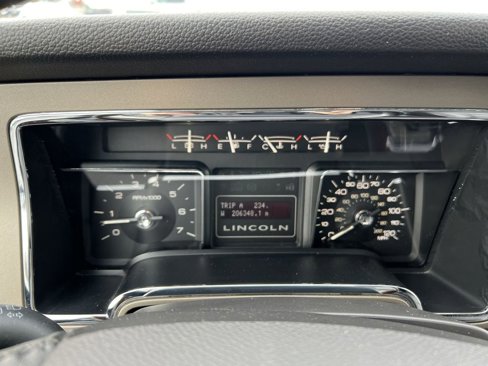 Used 2013 Lincoln Navigator L 4WD w/ HD Trailer Tow Pkg image 11