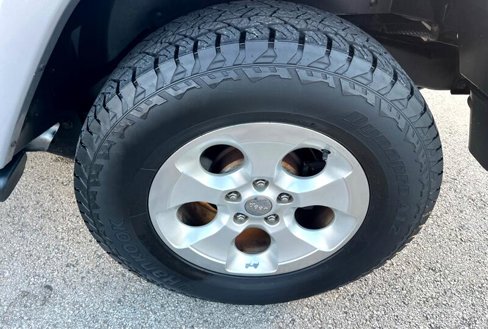 Used 2014 Jeep Wrangler Unlimited Sahara w/ Connectivity Group image 18