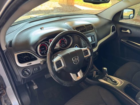 Used 2015 Dodge Journey SXT w/ Flexible Seating Group image 10