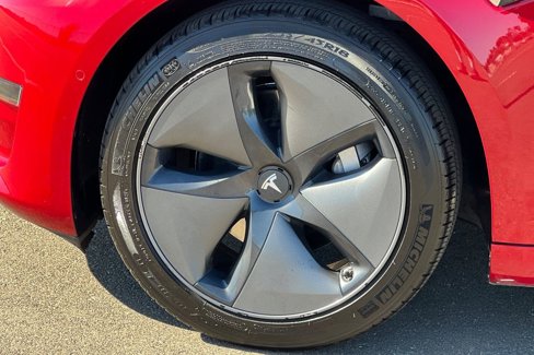 Used 2018 Tesla Model 3 image 23