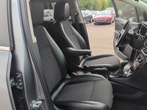 Used 2019 Buick Encore Preferred image 32
