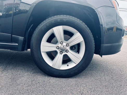 Used 2015 Jeep Compass High Altitude image 38