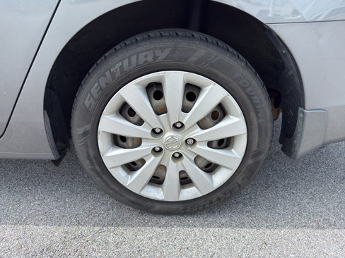 Used 2017 Nissan Sentra S image 11