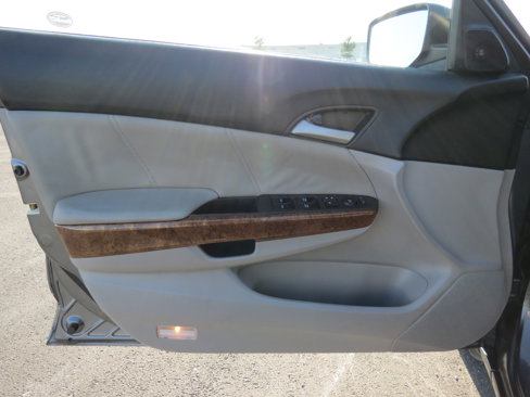 Used 2011 Honda Accord EX-L image 28