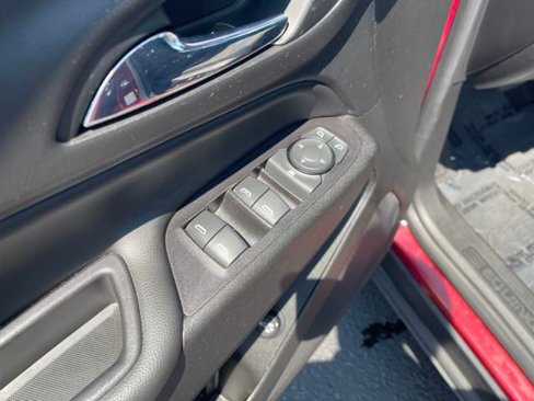 Used 2019 Chevrolet Equinox LT image 16