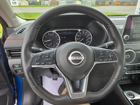 Used 2024 Nissan Sentra SR w/ SR Premium Package image 10