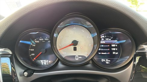 Used 2018 Porsche Macan S image 44