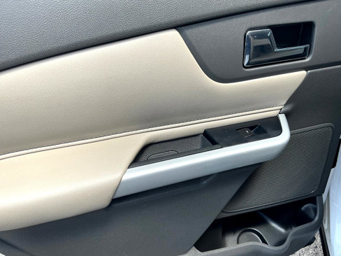 Used 2014 Ford Edge SEL w/ Equipment Group 205A image 16
