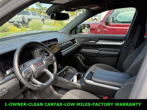 Used 2025 GMC Terrain Elevation image 12