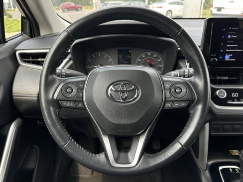 Used 2023 Toyota Corolla Cross LE image 13