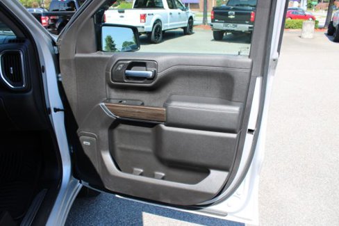 Used 2020 Chevrolet Silverado 1500 RST image 35