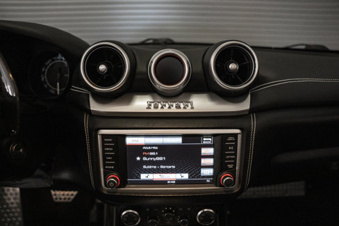 Used 2016 Ferrari California T image 38