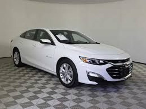 Used 2024 Chevrolet Malibu LT image 1