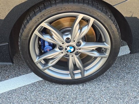 Used 2016 BMW M235i Convertible image 10