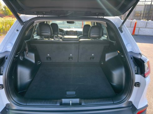 Used 2020 Jeep Cherokee Latitude Lux w/ Comfort/Convenience Group image 30