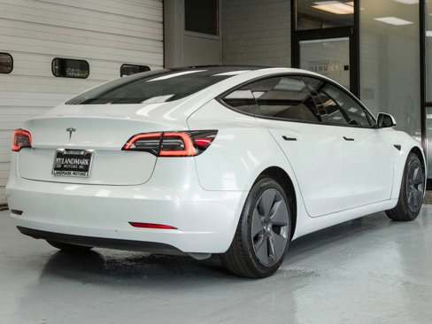 Used 2021 Tesla Model 3 Standard Range Plus image 32