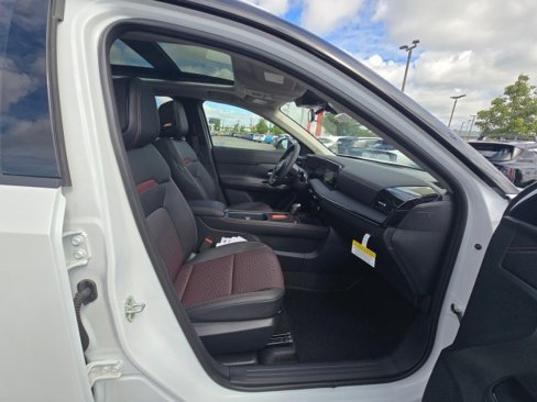 New 2025 Nissan Kicks SR w/ SR Premium Package image 11