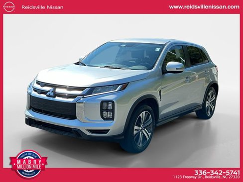 Used 2024 Mitsubishi Outlander Sport SE image 1