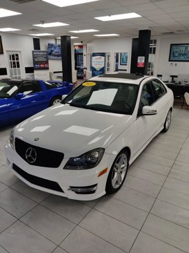 Used 2013 Mercedes-Benz C 250 Sedan image 3