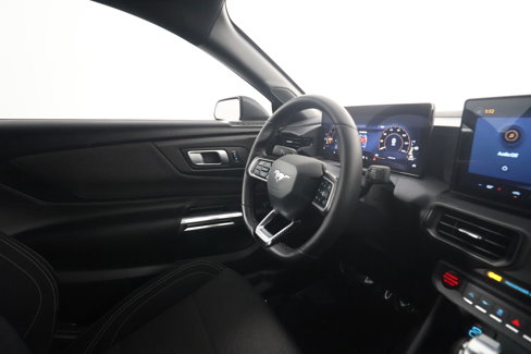 Used 2025 Ford Mustang Coupe image 10