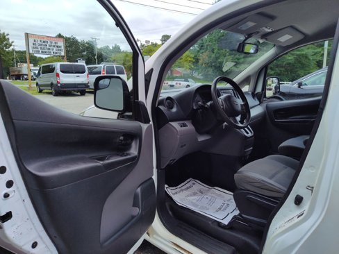 Used 2017 Chevrolet City Express LT image 11