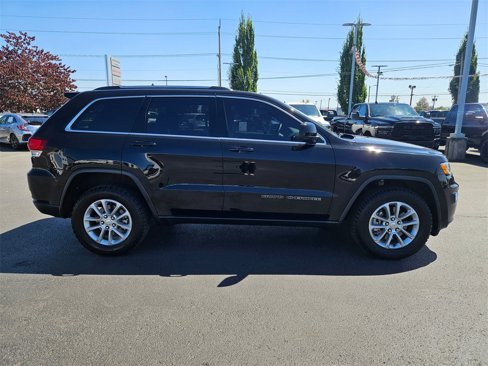 Used 2021 Jeep Grand Cherokee Laredo image 7