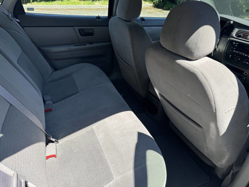 Used 2006 Ford Taurus SE image 17