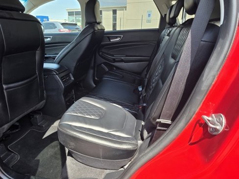 Used 2024 Ford Edge Titanium image 23