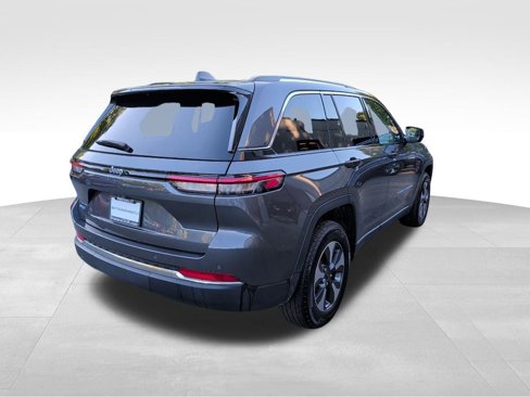 Used 2022 Jeep Grand Cherokee Limited 4xe image 5