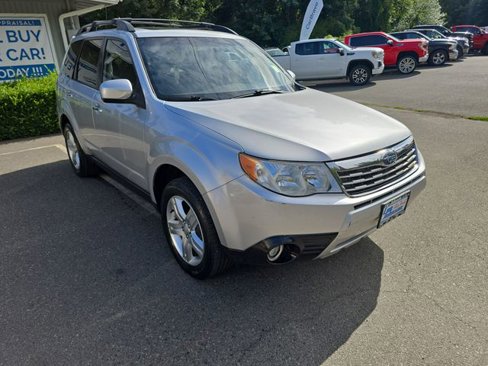 Used 2009 Subaru Forester 2.5X Limited image 8