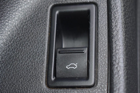 Used 2013 Volkswagen Jetta S image 12