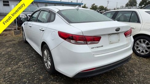 Used 2017 Kia Optima LX image 4