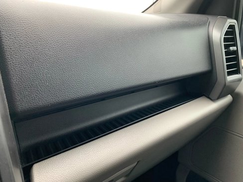Used 2019 Ford F150 XLT w/ Equipment Group 302A Luxury image 21