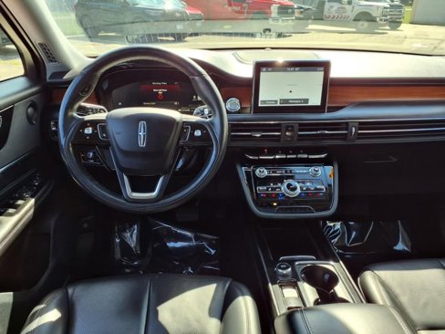 Used 2021 Lincoln Corsair Reserve w/ Equipment Group 201A image 17