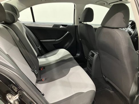 Used 2017 Volkswagen Jetta S image 42