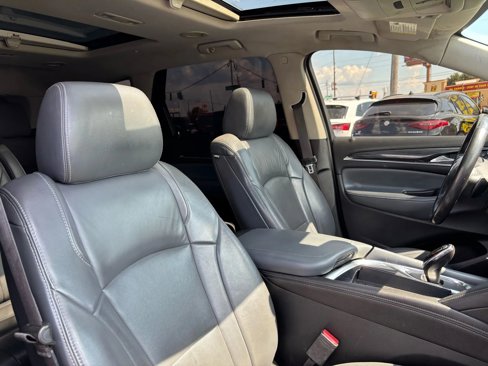 Used 2018 Buick Enclave Essence w/ Trailering Package image 10