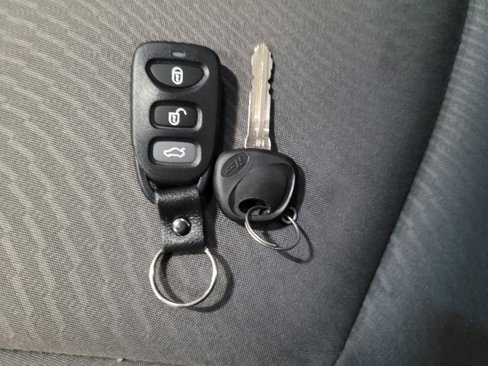 Used 2016 Hyundai Elantra SE image 32